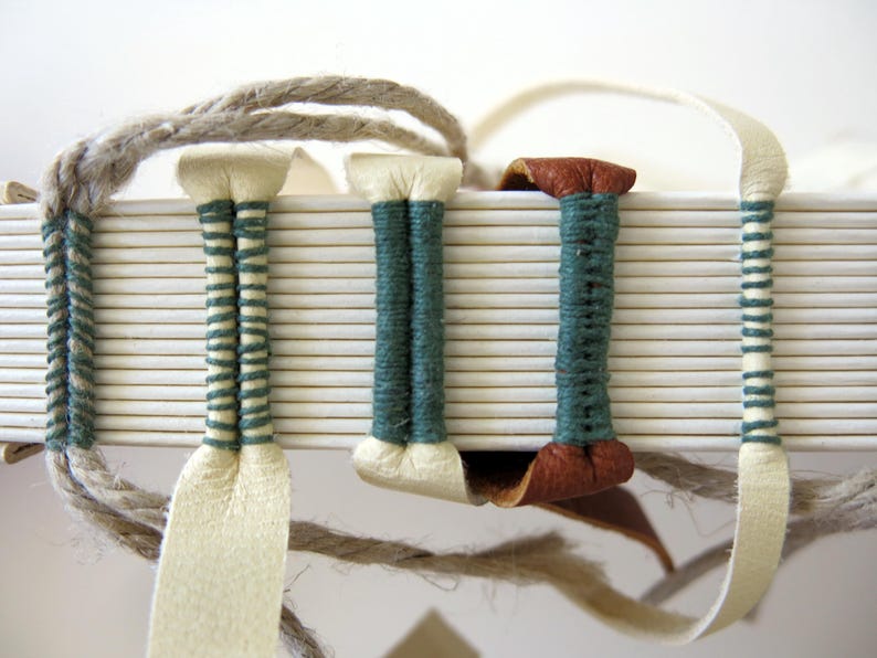 Bookbinding Sewing Sampler: 16 Historical Binding Styles, Handmade Book in Linen Clamshell Box afbeelding 14