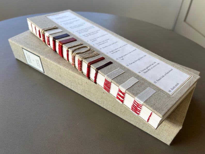 Bookbinding Sewing Sampler: 16 Historical Binding Styles, Handmade Book in Linen Clamshell Box afbeelding 1
