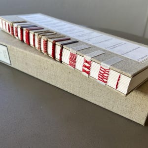 Bookbinding Sewing Sampler: 16 Historical Binding Styles, Handmade Book in Linen Clamshell Box afbeelding 13