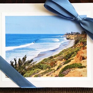 Carte Note Boxed.... Un assortimento di (8) note card con (8) buste intitolate: "Carlsbad Coastline"