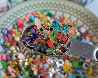 BUTTERFLY GARDEN - Limited Edition Spring Knitter's Confetti Scoop Stitch Markers Progress Keepers Lucky Dip - Flowers Butterflies Spring