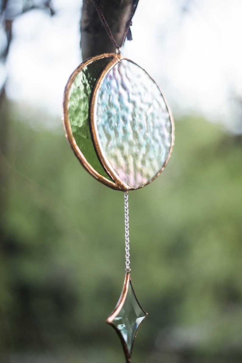 Moon Catcher in Light Phase