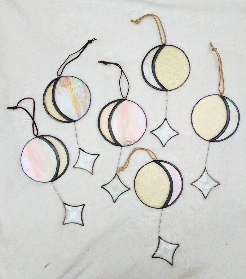 Moon Catcher in Light Phase