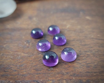 Lot of 6  amethyst cabochons. 8mm. Round shape. Jewelry making. Ring gemstone. 148