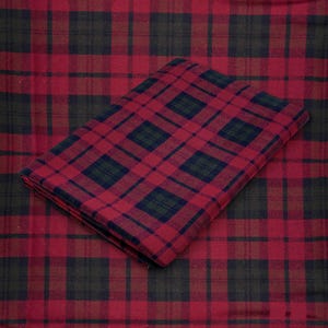 Red and Green Tartan Plaid Flannel Fabric - 60&quot; Wide - 100% Cotton - Sold by the Yard - for Shirts, Scarves, Pajamas & Blankets