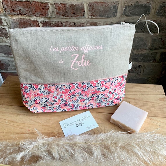 Trousse de toilette personnalisable en lin et Liberty Wiltshire Pois de senteur Trousse de toilette personnalisable en lin et Liberty Wiltshire Pois de senteur