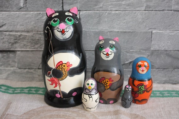 matryoshka cat