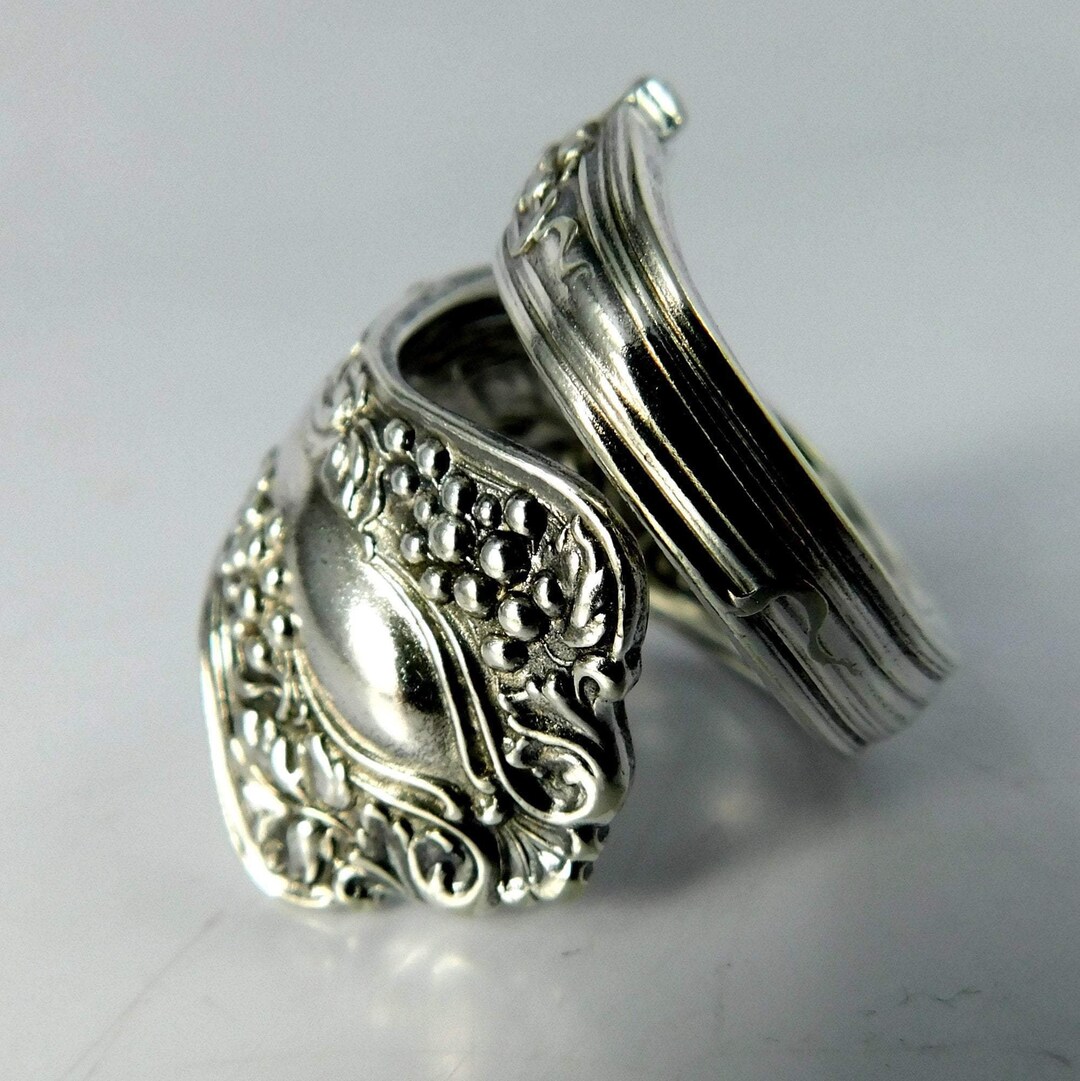 Grape Cluster Spiral Twist Silver Spoon Ring - Etsy