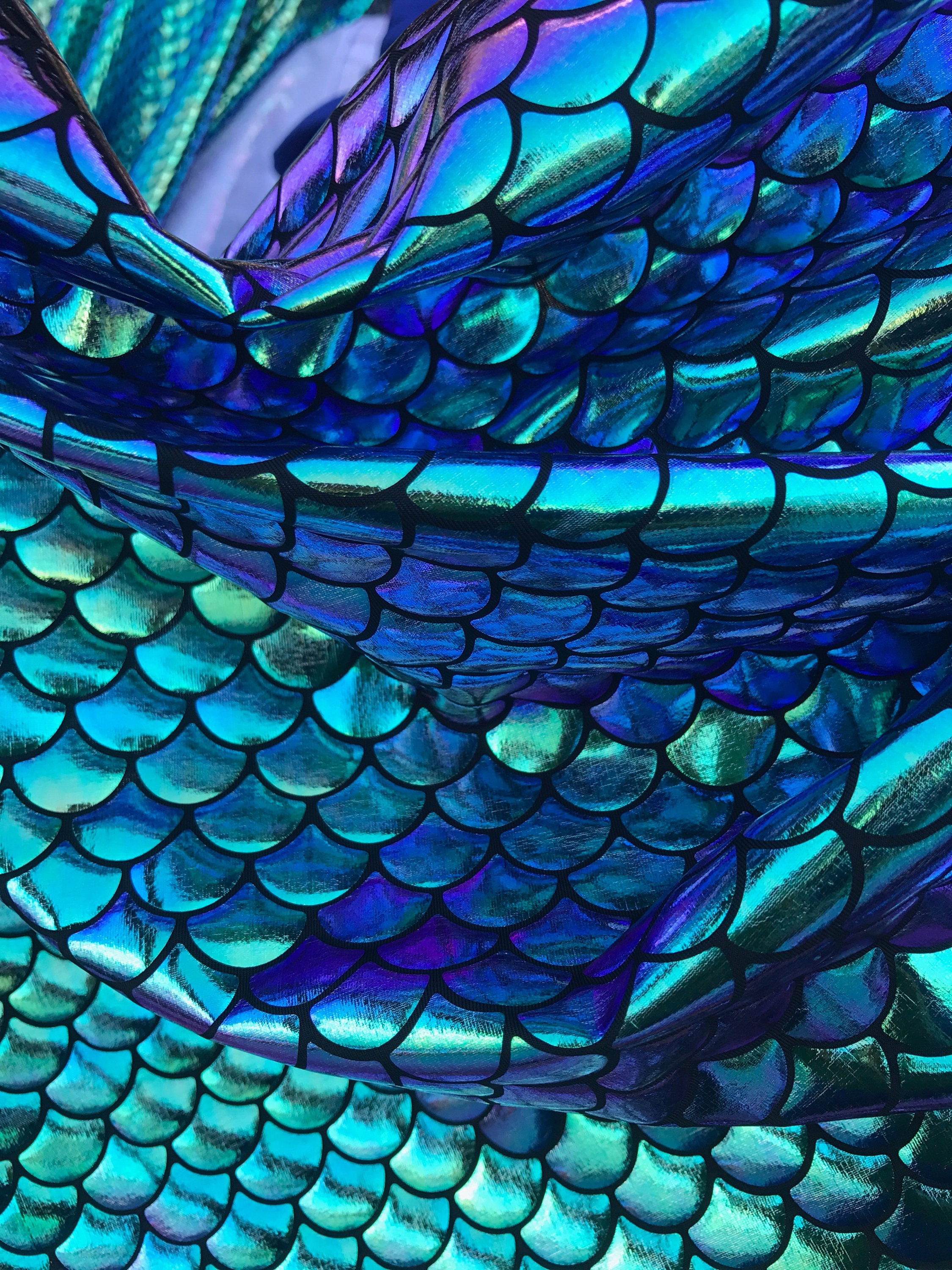 Mermaid Scale Fabric Iridescent Color Gold/green/blue/purple on Spandex  Fabric Sold by Yard Fish Scales Iridecent not Washable 