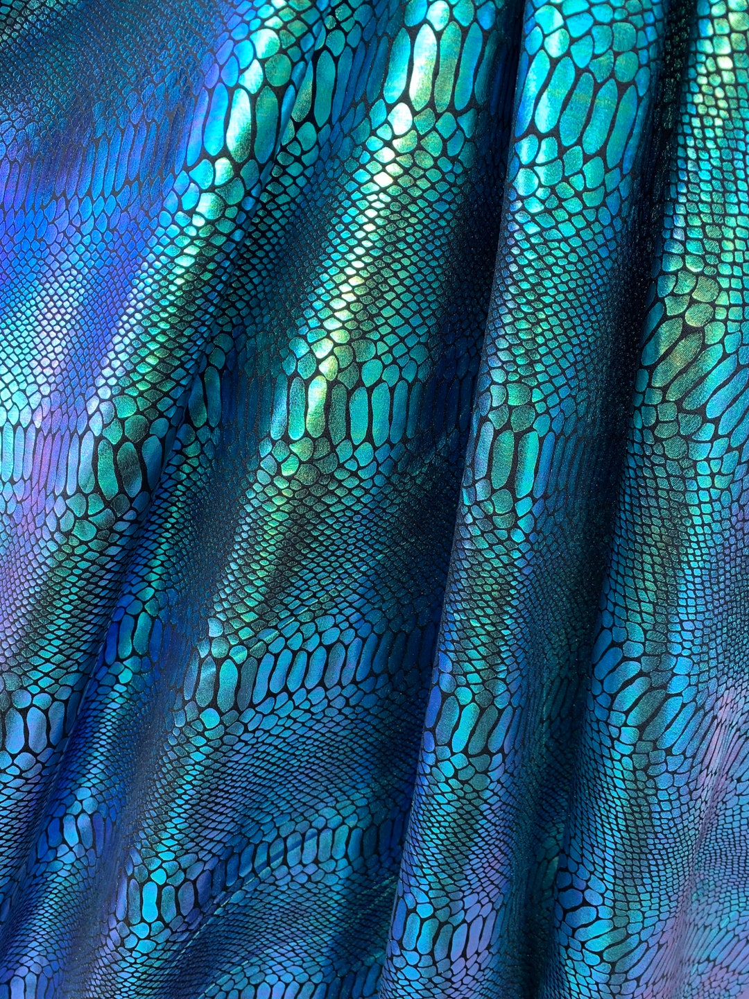NEW Snake Print Green/purple/turquoise Iridescent Tones on Black 4 Way