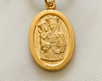 Patron Saint Anne religious pendant, religious medal, vintage religious medallion, Saint Anne medal.