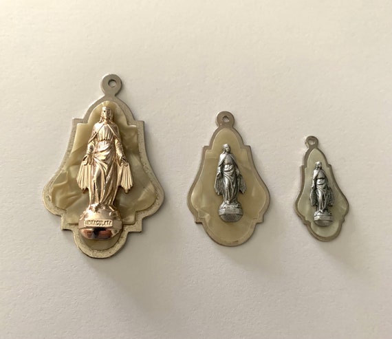 Immaculate Virgin Mary medallion, Immaculate Mary… - image 1