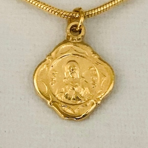 Vintage Sacred Heart necklace, small gold plated religious pendant, layering necklace, 5/8&quot; medallion with a 14k gold plated snake chain