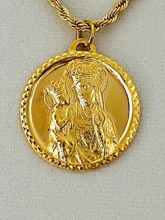 Saint Anne medallion, St Anne de Beaupre religious