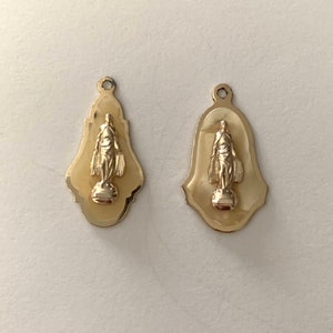 Miraculous Virgin Mary medallion, Immaculate Mary medallion, Vintage Patron Saint religious pendant, German made celluloid pendant