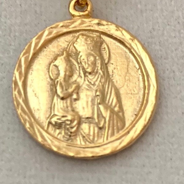 Saint Anne, St Anne gold plated pendant, religious medal, religious pendant, 3/4” gold plated pendant with a 14k gold plated snake chain