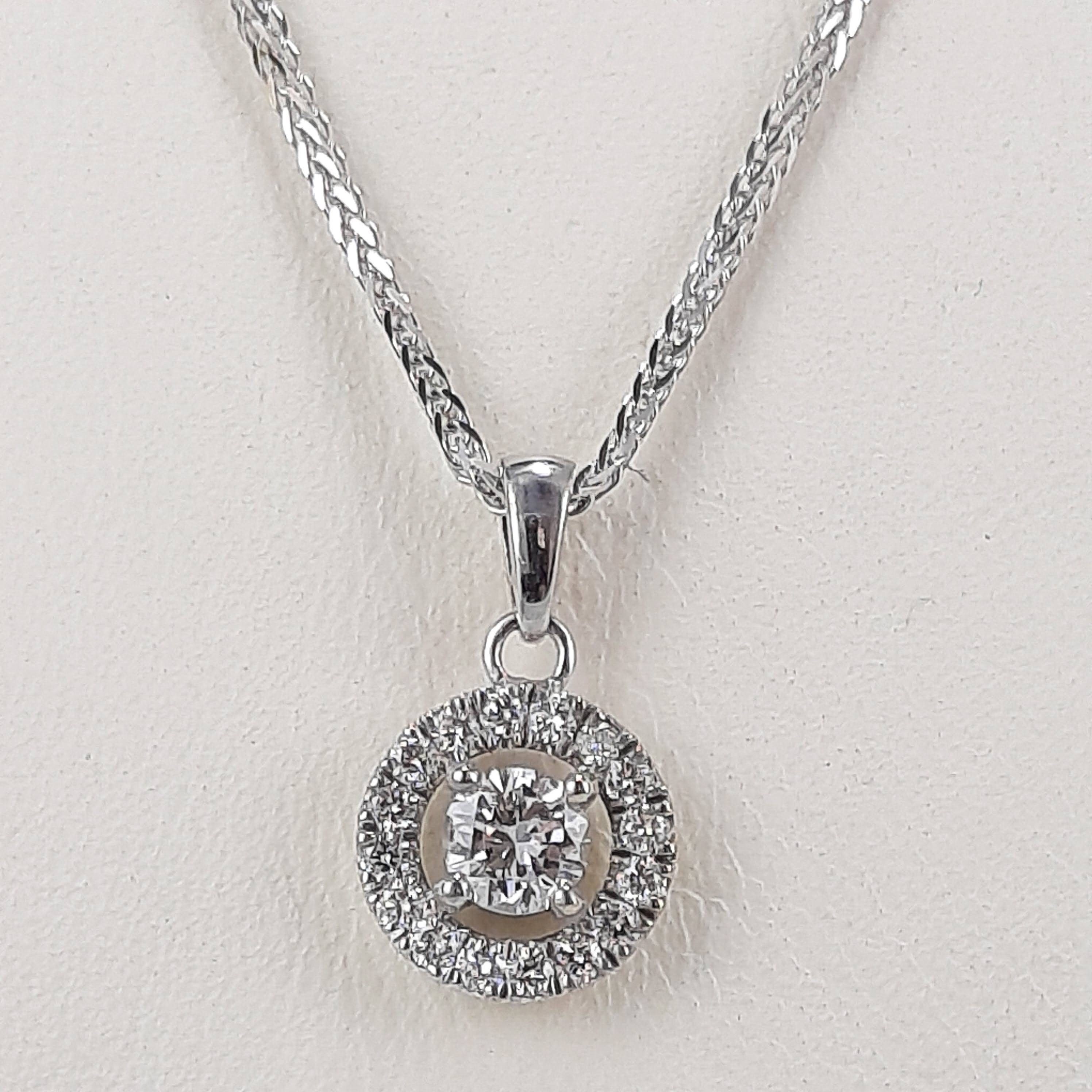 Round diamond 2024 halo pendant necklace