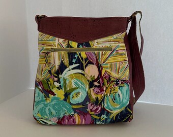 Classy tote: Medium - Mauve cork and abstract flowers