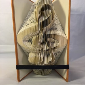 Origami Book Folding Pattern DIY Treble Clef (Music) 334 Folds with Free Heart Pattern