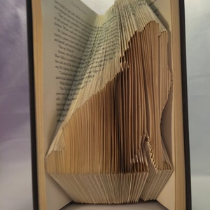 Origami Book Folding Pattern DIY Wolf (The Call of the Wild) 106 Folds with a Free Heart Pattern