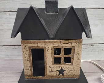 Primitive Crackle Tan and Black Star Small Lighted Paper Mache Saltbox House