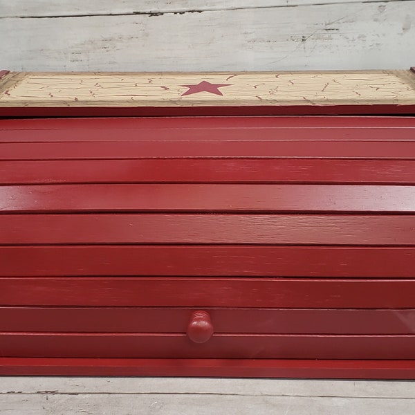 Primitive Crackle Painted Wood Roll Top Bread Box Tan w/ Burgundy Star Farmhouse Kitchen