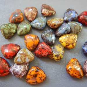 Czech Glass Beads Mix - Triangles  DS 2129