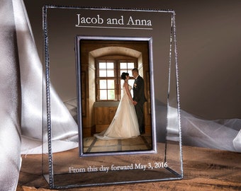 Wedding Picture Frame Personalized Engraved Glass Photo Frame Customized Gift for Couples Engagement Mr and Mrs Bridal Shower Pic 319 EP548