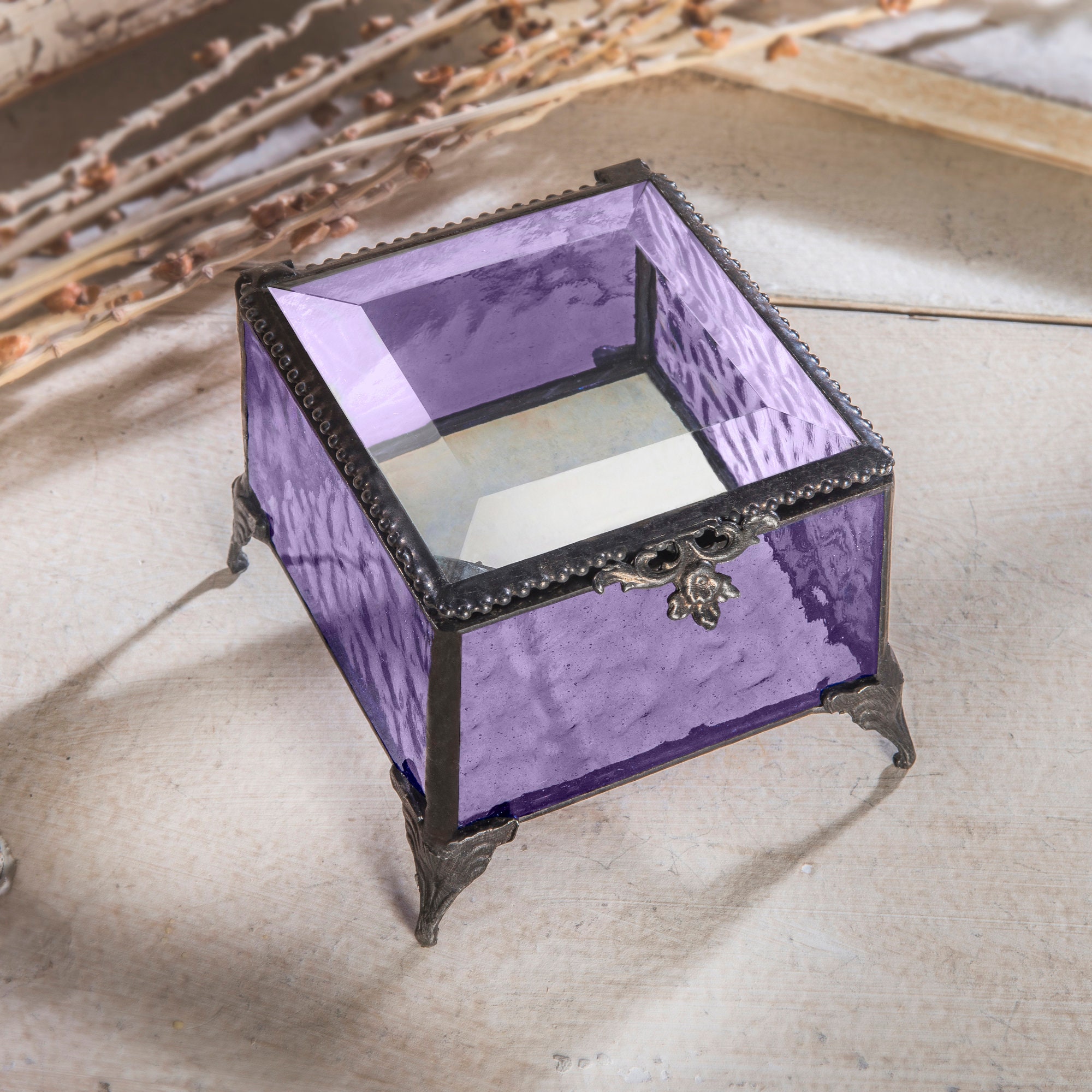 Details about   Fashionable LED Lighted Storage Box Jewelry Display Case Gift Purple 