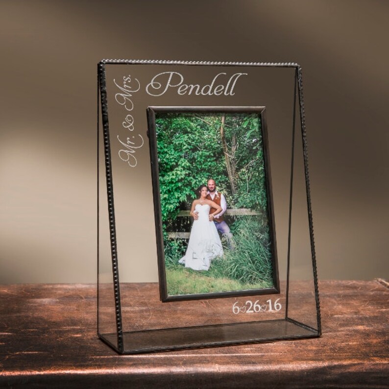 5x7 EP541 Wedding Picture Frame Personalized Engraved Glass Photo Frame Customized Gift Anniversary Newlywed Gift for Couple Mr /& Mrs 4x6