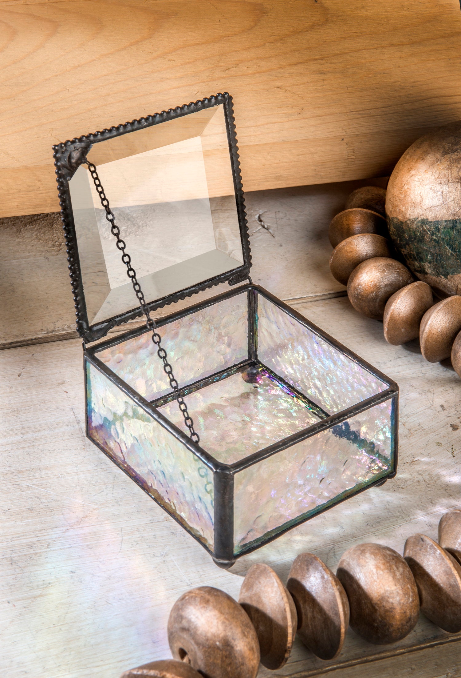 Small glass jewelry box deals