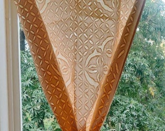 Applique curtain