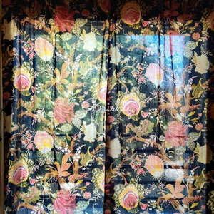 Black vintage style floral cottage curtains, bold botanical curtains with tie backs, shabby chic drapes, can be customised 画像 5