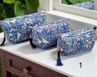 3er Set Gesteppte Kosmetik- & Kulturtaschen - Block bedruckte Blumen | Wasserdichtes Futter | Travel Makeup Bag Set- Weihnachtsgeschenk