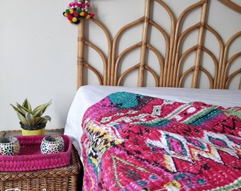 Roze kleurrijke kanthadeken, kleurrijke kantha-tafelkleed/dekensprei/lichte quilt/sprei, boho kanthadeken, felroze beddengoed, meisjesslaapkamer
