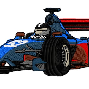 Puede incluir: Un coche de carreras de dibujos animados azul y rojo con un conductor con un casco negro. El coche tiene un gran alerón trasero y cuatro ruedas negras.