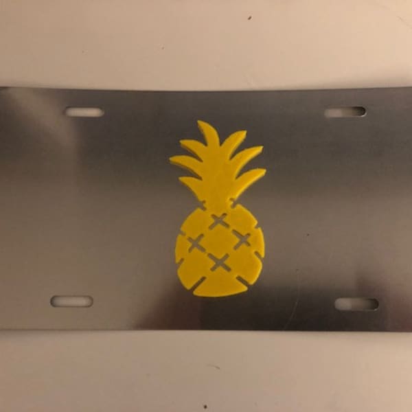 Pineapple in 3D  - Grey with Yellow License Plate INSERT- I love Hawaii Kokopelli Hawaiian Tribal