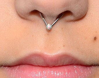 BAGUE DE SEPTUM en opale bleue de 2 mm / Bijoux de septum en argent, piercing de nez, bijoux en hélice, boucle d'oreille de tour, anneau de mamelon, boucle d'oreille de cartilage de calibre 20