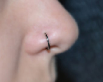 NOSE RING STUD / Titanium nose hoop, cartilage hoop, tragus jewelry, septum jewelry, rook piercing, nose piercing 18 gauge