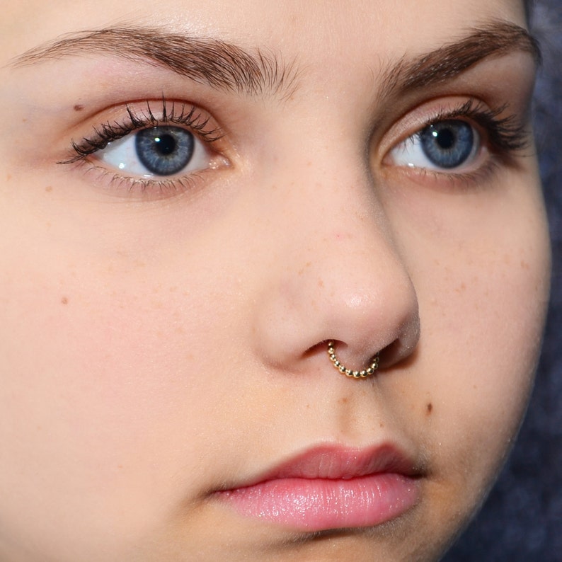 fake nose piercing