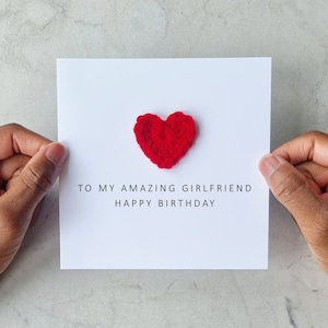 Carte d&#39;anniversaire petite amie au crochet - carte romantique pour petite amie - jolie carte d&#39;anniversaire pour petite amie - souvenir coeur rouge au crochet