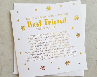 Può includere: Un biglietto bianco con lettere dorate che recitano "Buon Natale a un(a) amico(a) speciale. Grazie per..." e elenca i motivi per apprezzare un(a) amico(a). Il biglietto è decorato con fiocchi di neve e stelle dorate.
