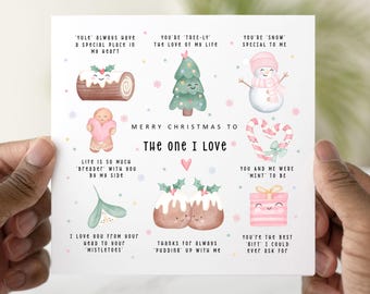 Könnte beinhalten: Eine quadratische Weihnachtskarte mit Aquarellillustrationen und Text. Die Karte zeigt einen Baumstammkuchen, einen Weihnachtsbaum, einen Schneemann, einen Lebkuchenmann, Mistelzweige, zwei Puddings, eine Zuckerstange und eine Geschenkbox. Text: "Merry Christmas to The one I Love."