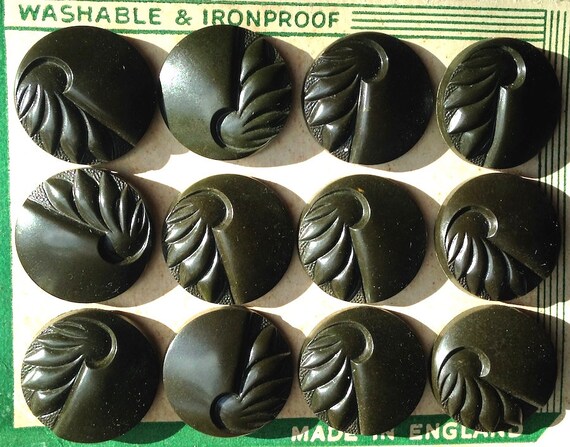 12 Vintage 1940s Bakelite 1.8cm Black VERY Deco buttons Made in England