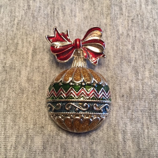 Nina Ricci for Avon Christmas Ball Ornament Brooch