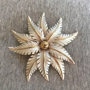 Vintage Lisa Brooch