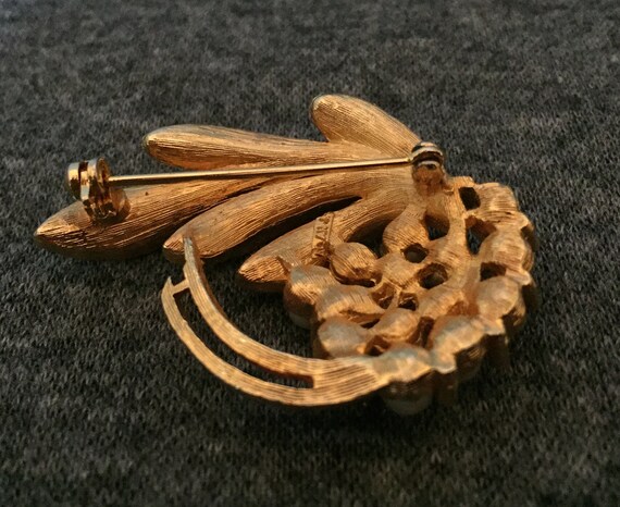 Vintage ANJ Leaf and Pearl Brooch - image 3