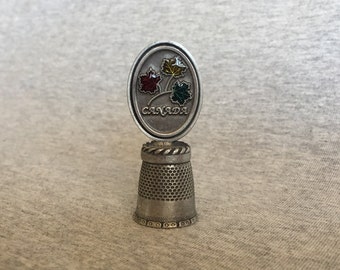Vintage Canada Souvenir Thimble