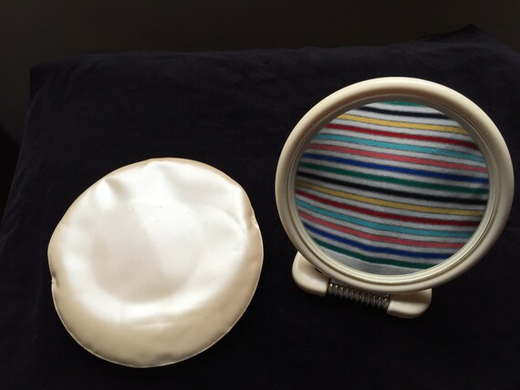 Travel make-up mirror - image 2