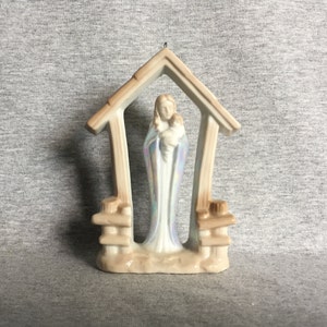 Vintage Madonna and Child Figurine / Ornament